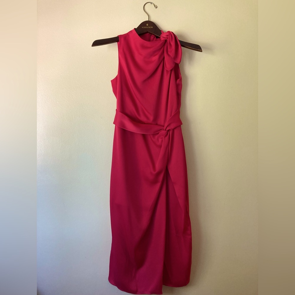 Banana Republic satin formal neck tie dress              00 Petite in fuscia